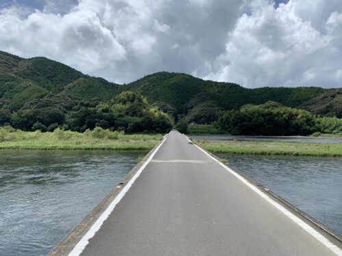 佐田沈下橋